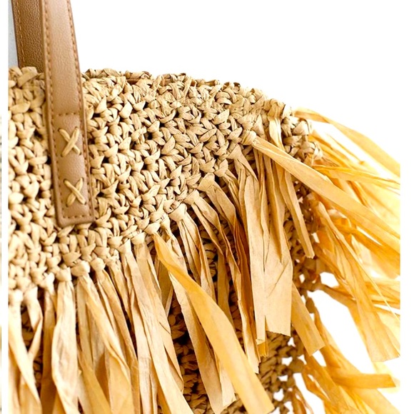 Fringed woven straw Beach bag - Picture 4 of 6